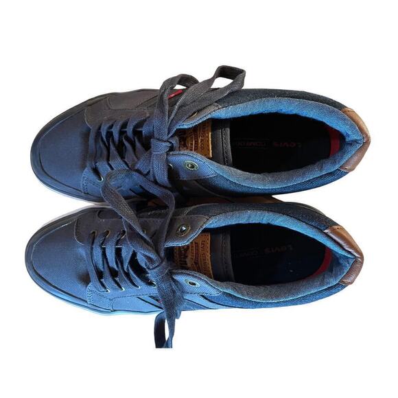 Men's LEVIS fashion navy sneakers. casual lace up. CLEAN! size 9 - Picture 3 of 5